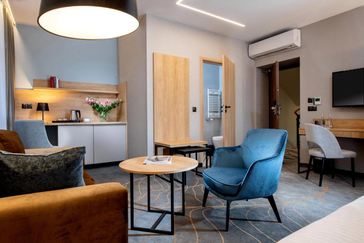 Hotel M29 Krasków Εξωτερικό φωτογραφία